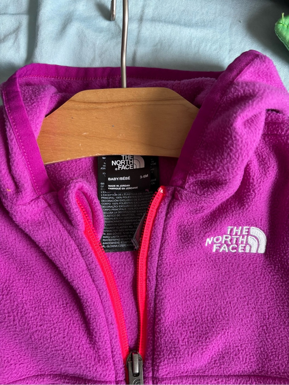 The North Face Bright Magenta Baby Fleece Jacket with Pink Zip - Picture 2 of 2